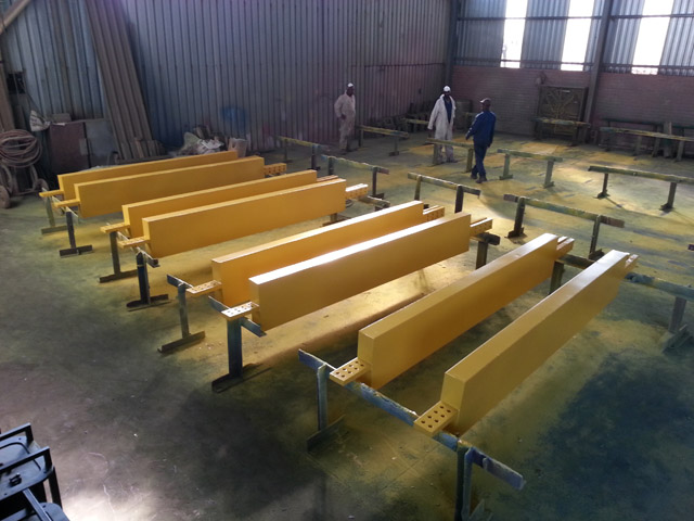 Industrial painting of large components